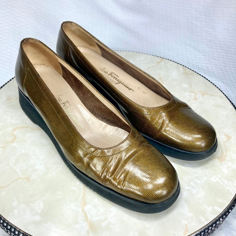 Salvatore Ferragamo Metallic Lizard Print Wedge Pumps Womens 9.5 Bronze Comfort